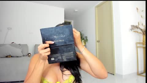 Snapshot of sofia_rivers_ chatting on 10/03/25, 11:46 sofia_rivers_ online show from 10/03/25, 11:46