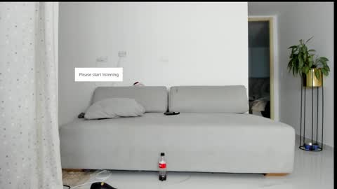 Snapshot of sofia_rivers_ chatting on 10/05/25, 11:46 sofia_rivers_ online show from 10/05/25, 11:46