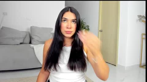 Snapshot of sofia_rivers_ chatting on 10/08/25, 12:41 sofia_rivers_ online show from 10/08/25, 12:41