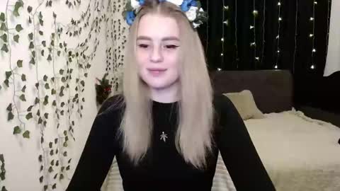 Snapshot of sofia_rosemary chatting on 01/18/25, 01:18 sofia_rosemary online show from 01/18/25, 01:18