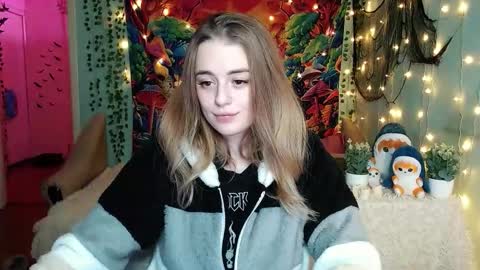 Snapshot of sofia_rosemary chatting on 12/04/25, 04:38 sofia_rosemary online show from 12/04/25, 04:38
