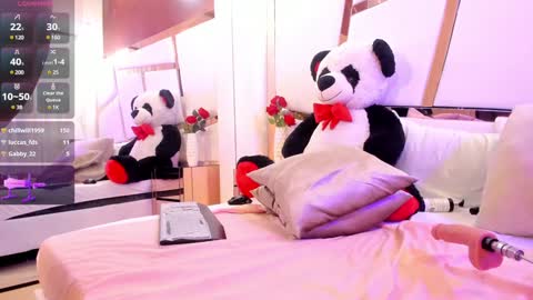 Snapshot of sofia_samuels chatting on 12/22/24, 09:53 Sofia Samuels online show from 12/22/24, 09:53