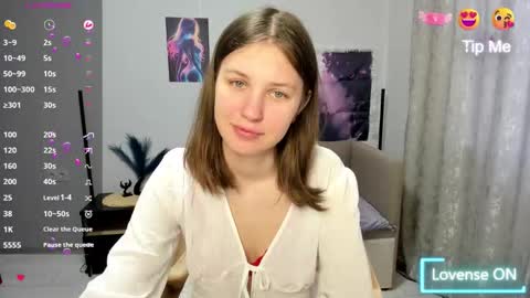 Snapshot of sofia_smilee chatting on 03/16/26, 12:09 Sofia online show from 03/16/26, 12:09