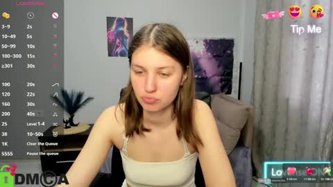 Snapshot of sofia_smilee chatting on 04/06/26, 12:17 Sofia online show from 04/06/26, 12:17
