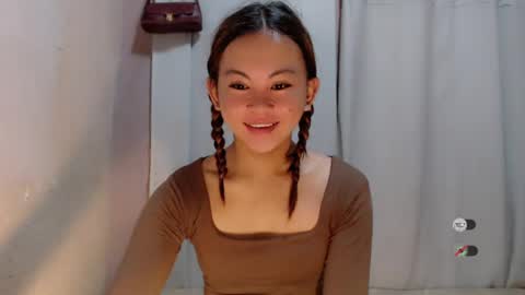 sofia_sweetheart18 online show from 07/20/26, 12:03