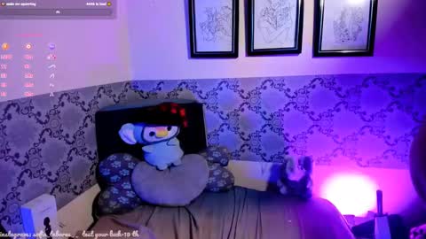 Snapshot of sofia_tabares chatting on 12/23/24, 01:08 Demi Sofia online show from 12/23/24, 01:08