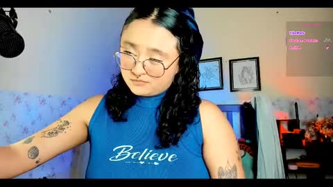 Snapshot of sofia_tabares chatting on 02/14/25, 01:45 Demi Sofia online show from 02/14/25, 01:45