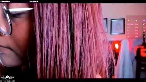 Snapshot of sofia_tabares chatting on 02/18/25, 12:49 Demi Sofia online show from 02/18/25, 12:49
