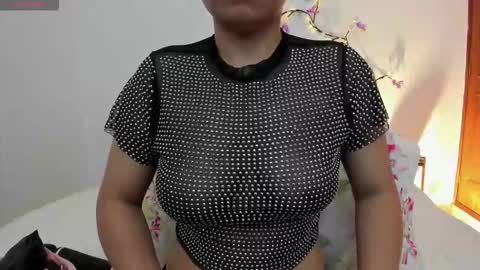 Snapshot of sofia_walke chatting on 11/21/25, 11:25 Sofia walke online show from 11/21/25, 11:25