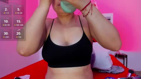 Snapshot of sofia_walke chatting on 04/30/26, 08:37 Sofia walke online show from 04/30/26, 08:37
