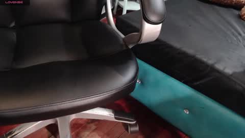 Sofa online show from 02/17/25, 11:13