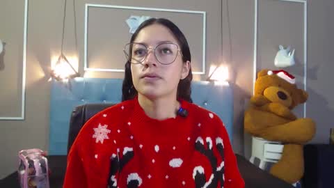 Sofa online show from 11/30/25, 11:14