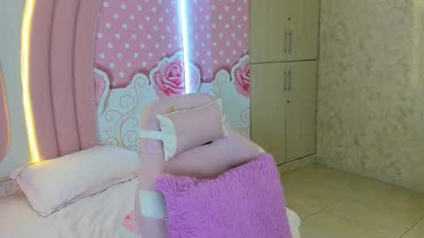 sofiaabigboobs online show from 11/28/25, 11:57