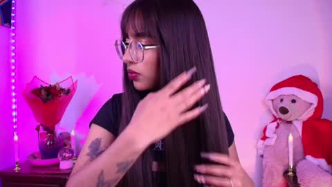 Snapshot of sofiaafoxx chatting on 12/14/24, 01:05 Sofia online show from 12/14/24, 01:05