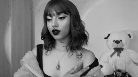 Snapshot of sofiaafoxx chatting on 02/25/25, 09:02 Sofia online show from 02/25/25, 09:02