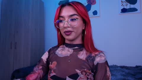 Snapshot of sofiaafoxx chatting on 09/20/25, 10:33 Sofia online show from 09/20/25, 10:33