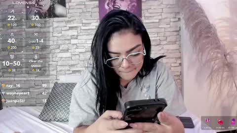 Snapshot of sofiaalarson chatting on 07/17/26, 04:45 sofiaalarson online show from 07/17/26, 04:45