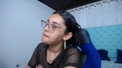 Sofia online show from 10/17/25, 12:41