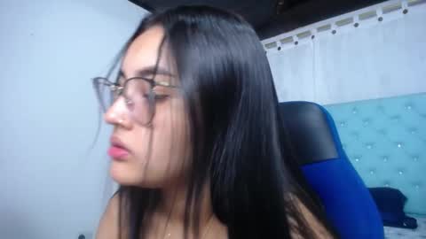 Sofia online show from 10/18/25, 12:28