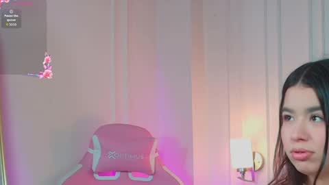 Snapshot of sofiabuitrago chatting on 06/04/26, 12:11 sofi online show from 06/04/26, 12:11