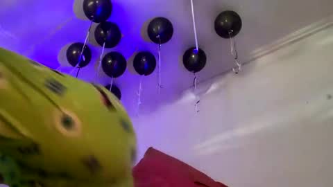 Snapshot of sofiacandy17 chatting on 12/01/24, 05:02 Danna Sofia online show from 12/01/24, 05:02