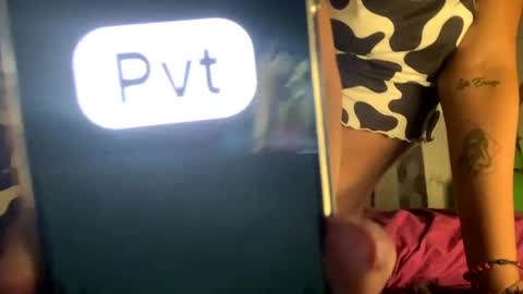 Snapshot of sofiacandy17 chatting on 01/11/25, 04:03 Danna Sofia online show from 01/11/25, 04:03