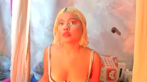 Snapshot of sofiacastillo01 chatting on 07/02/26, 02:01 sofiacastillo01 online show from 07/02/26, 02:01