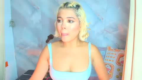 Snapshot of sofiacastillo01 chatting on 07/16/26, 01:39 sofiacastillo01 online show from 07/16/26, 01:39