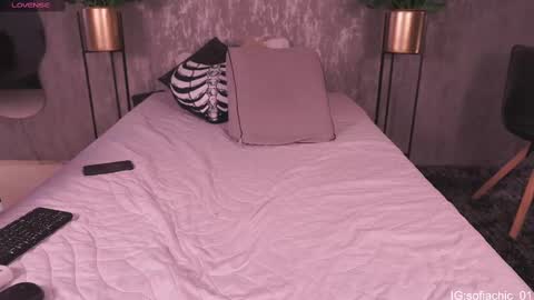 Sofia online show from 09/26/25, 01:37