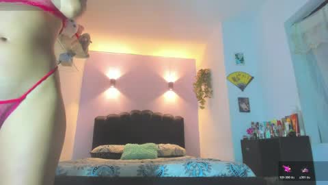 Snapshot of sofiaclaus_19 chatting on 06/03/26, 04:15 Sofia online show from 06/03/26, 04:15