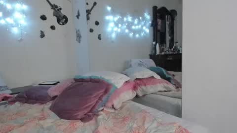 sofiacruz16 online show from 01/23/25, 11:15