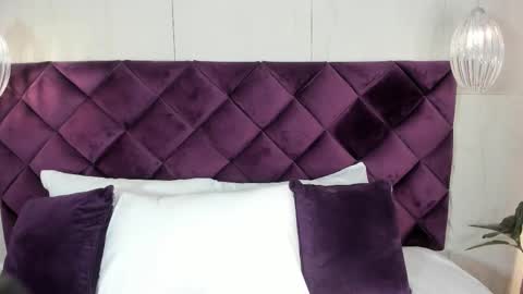 Sofia online show from 10/29/25, 10:44