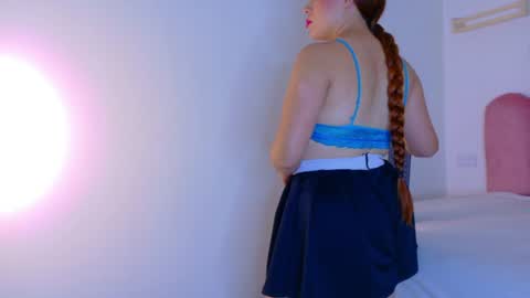 SOFIA DIAMOND  online show from 06/09/26, 07:25