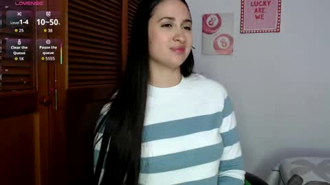 Snapshot of sofiaduque_26 chatting on 04/18/26, 07:07 sofiaduque_26 online show from 04/18/26, 07:07