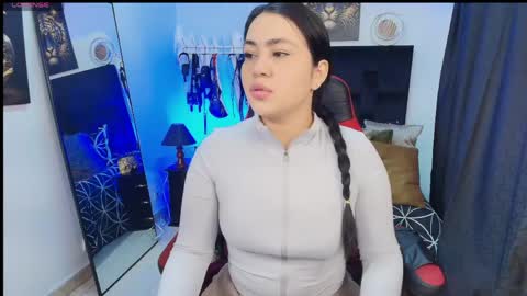 Snapshot of sofiaflores98 chatting on 05/30/26, 12:35 Sofia online show from 05/30/26, 12:35