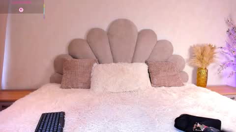 SOFI  online show from 03/04/26, 07:20