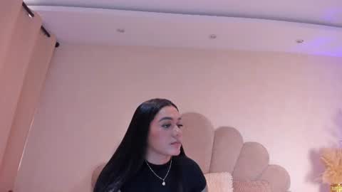 Snapshot of sofiagomez_1 chatting on 06/13/26, 06:28 SOFI online show from 06/13/26, 06:28
