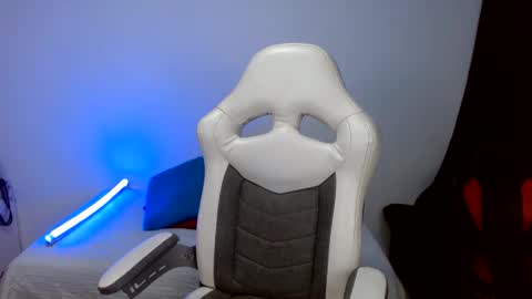 sofia online show from 04/01/26, 02:34