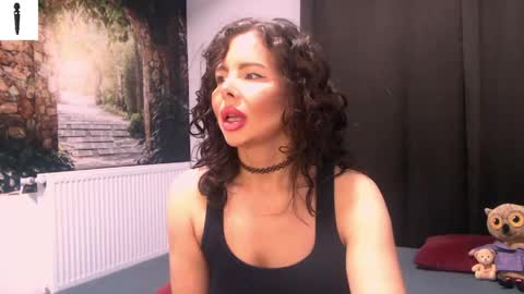 Snapshot of sofialiub chatting on 04/21/26, 03:24 sofialiub online show from 04/21/26, 03:24