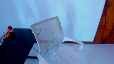 Snapshot of sofialove__ chatting on 04/11/26, 10:58 sofia online show from 04/11/26, 10:58