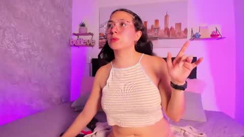 Snapshot of sofialujan_ chatting on 07/09/26, 11:31 sofialujan_ online show from 07/09/26, 11:31