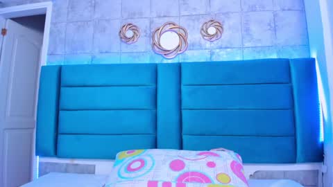 Sofia Miller  online show from 01/08/25, 10:59