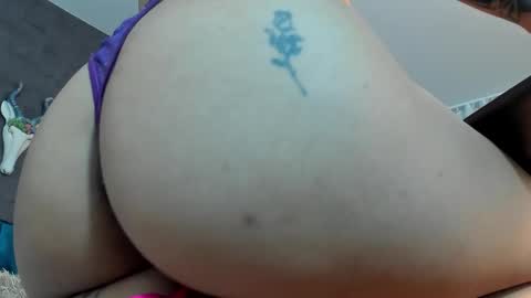 Sofia Miller  online show from 10/27/25, 12:15