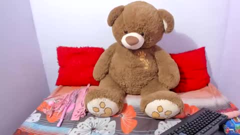 sofii milk online show from 12/02/24, 10:01