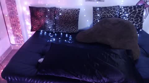 SOFIA NIX online show from 02/28/25, 05:26