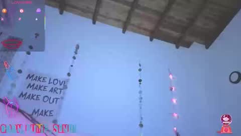 Snapshot of sofianix chatting on 04/19/26, 06:10 SOFIA NIX online show from 04/19/26, 06:10