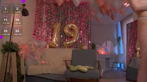 Sofia Help me overcome shynes with 100 thumbs up online show from 02/20/26, 06:26