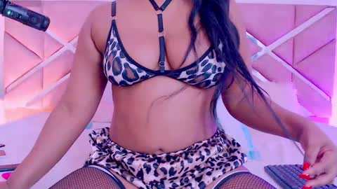 Snapshot of sofiarou chatting on 03/20/26, 02:49 Sofia online show from 03/20/26, 02:49