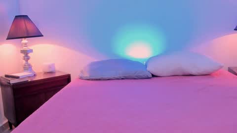 Snapshot of sofiarouge_ chatting on 11/19/25, 08:53 Sofia Help me reach 5K followers online show from 11/19/25, 08:53