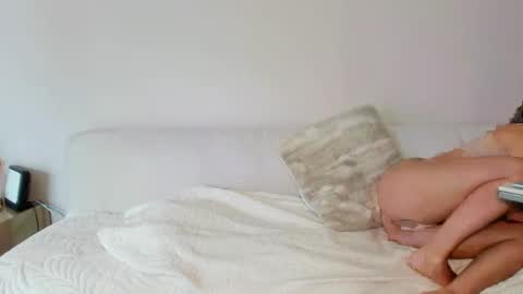 SOFIA   online show from 09/18/25, 07:49